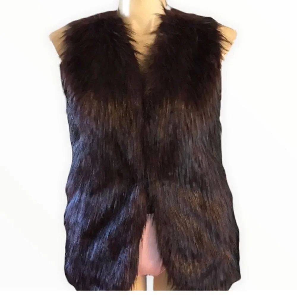 Sebby Collection Large Wine Colored Faux Fur Vest With Knit Back new with tags